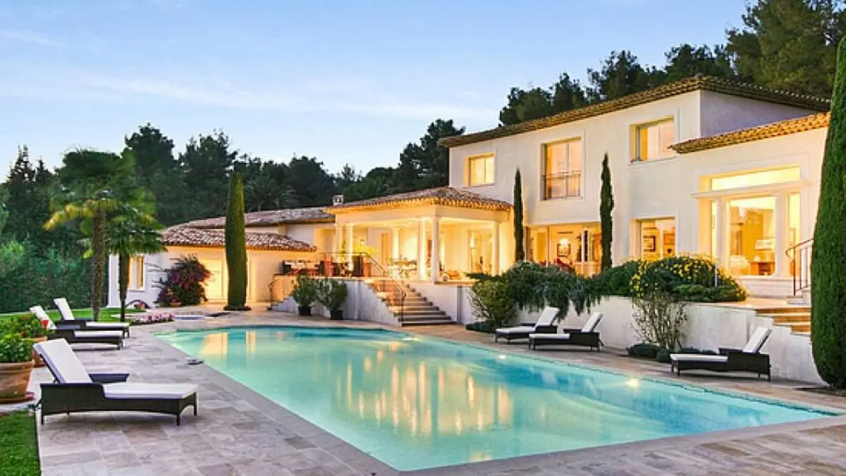 spot the best luxury property for you